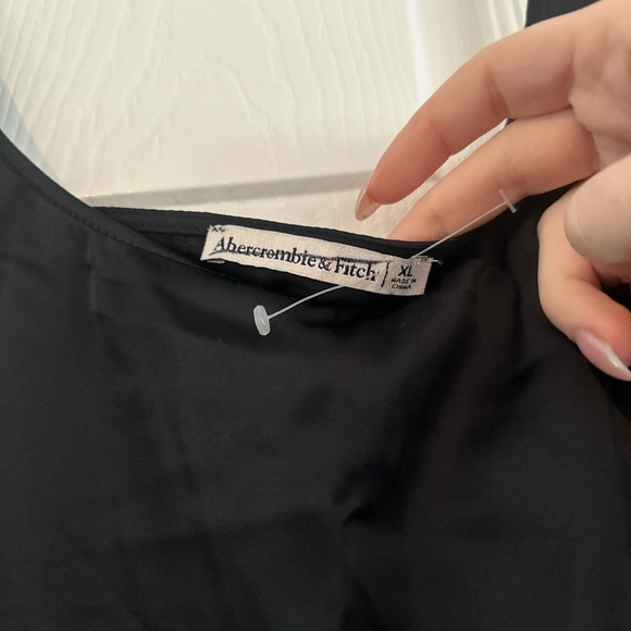NWOT ABERCROMBIE & FITCH BLACK SATIN STRAP DRESS XL - Picture 3 of 4